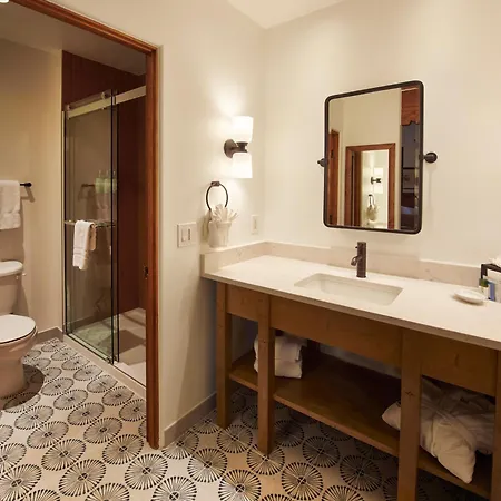 Hotel Pinon Court By La Fonda