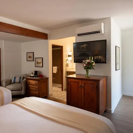 Pinon Court By La Fonda