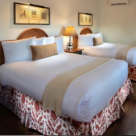 Pinon Court By La Fonda Hotel
