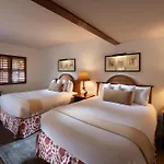 Pinon Court By La Fonda 3*