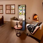 Pinon Court By La Fonda 3*