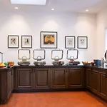 Pinon Court By La Fonda 3*