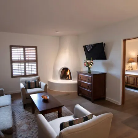 Hotel Pinon Court By La Fonda